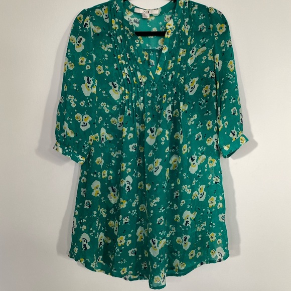 Maternity Tops - Picture 3 of 12